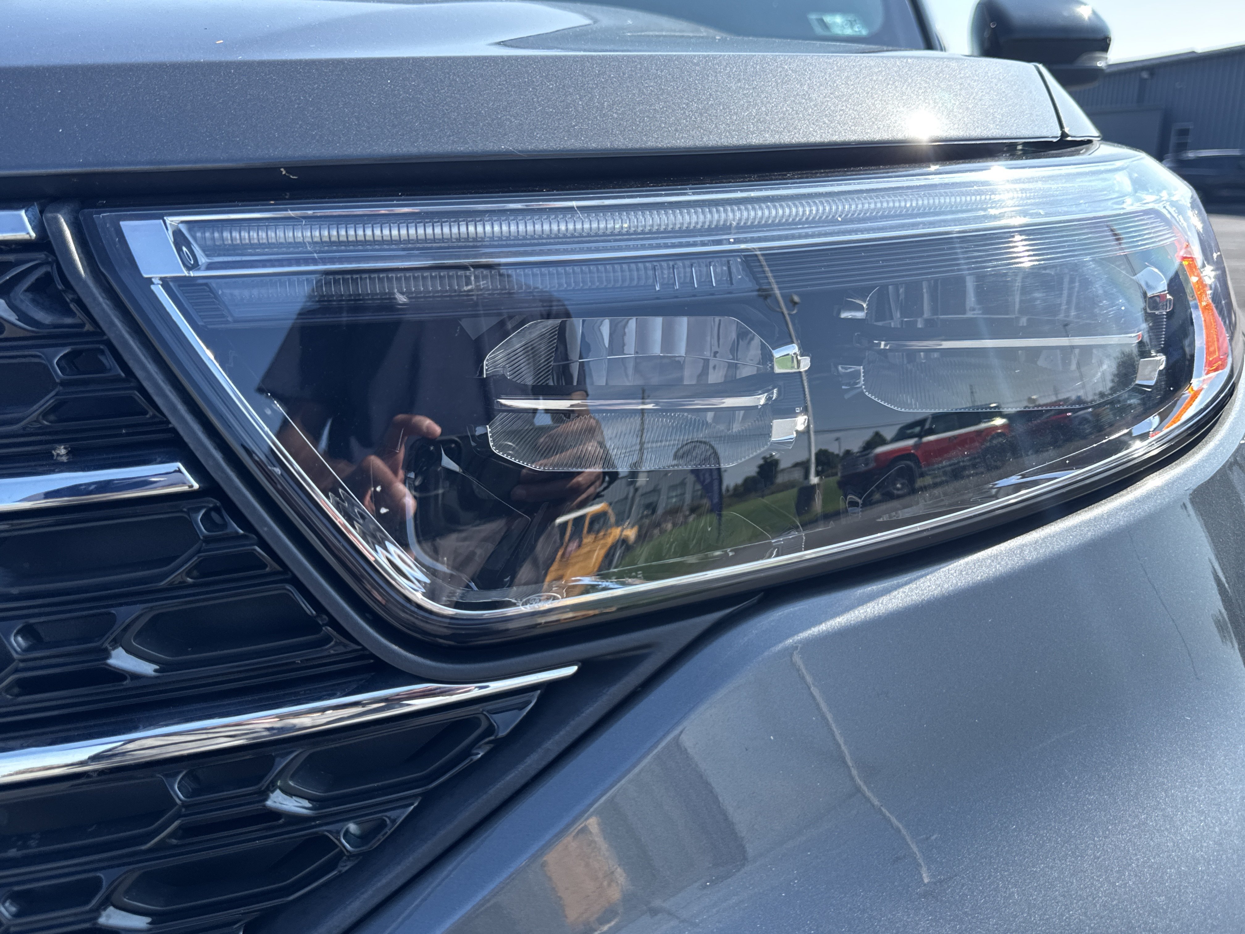 Used 2024 Ford Explorer XLT w/ Equipment Group 202A AWD/4WD image 10