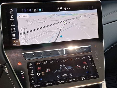 New 2025 Maserati Grecale Modena image 16