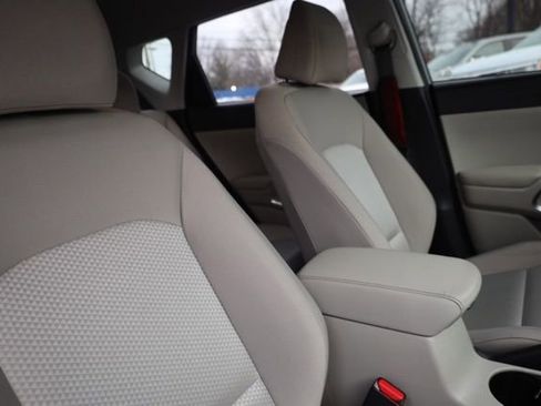 Used 2025 Kia Soul LX image 36