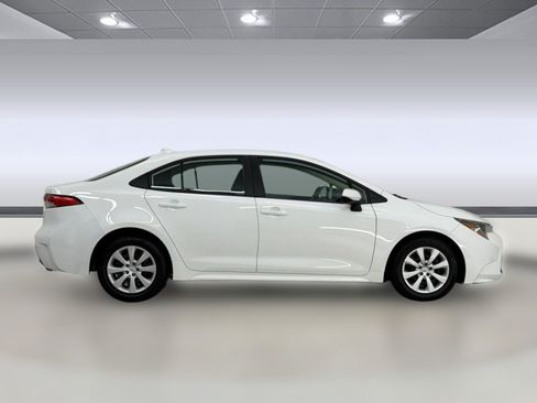 Used 2024 Toyota Corolla LE FWD image 7