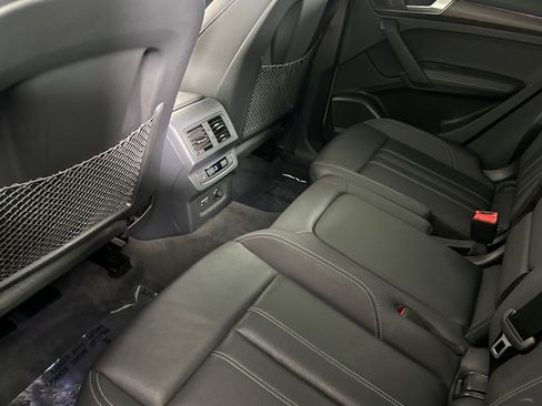 Used 2023 Audi Q5 2.0T Prestige w/ Prestige Package AWD/4WD image 11