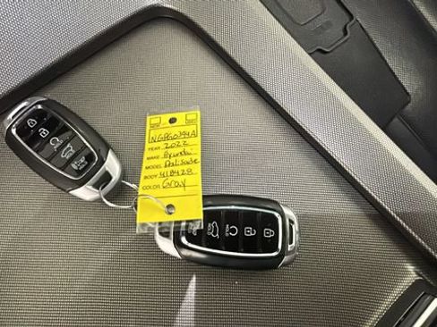 Used 2022 Hyundai Palisade Limited AWD/4WD image 24