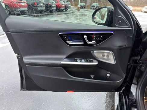 Used 2024 Mercedes-Benz C 300 Sedan image 11