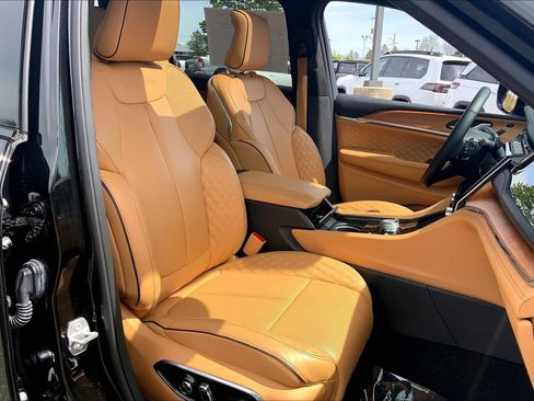 Certified 2025 Jeep Grand Cherokee L Summit w/ Advanced Protech Group IV AWD/4WD image 7