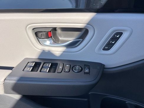 New 2025 Honda Pilot EX-L image 23