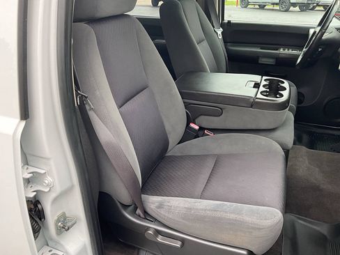 Used 2009 Chevrolet Silverado 1500 LT w/ Max Trailering Pack AWD/4WD image 16