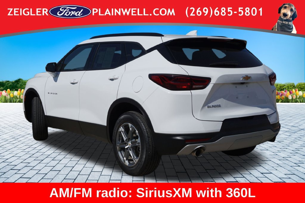 Used 2024 Chevrolet Blazer LT w/ Convenience Package FWD image 3