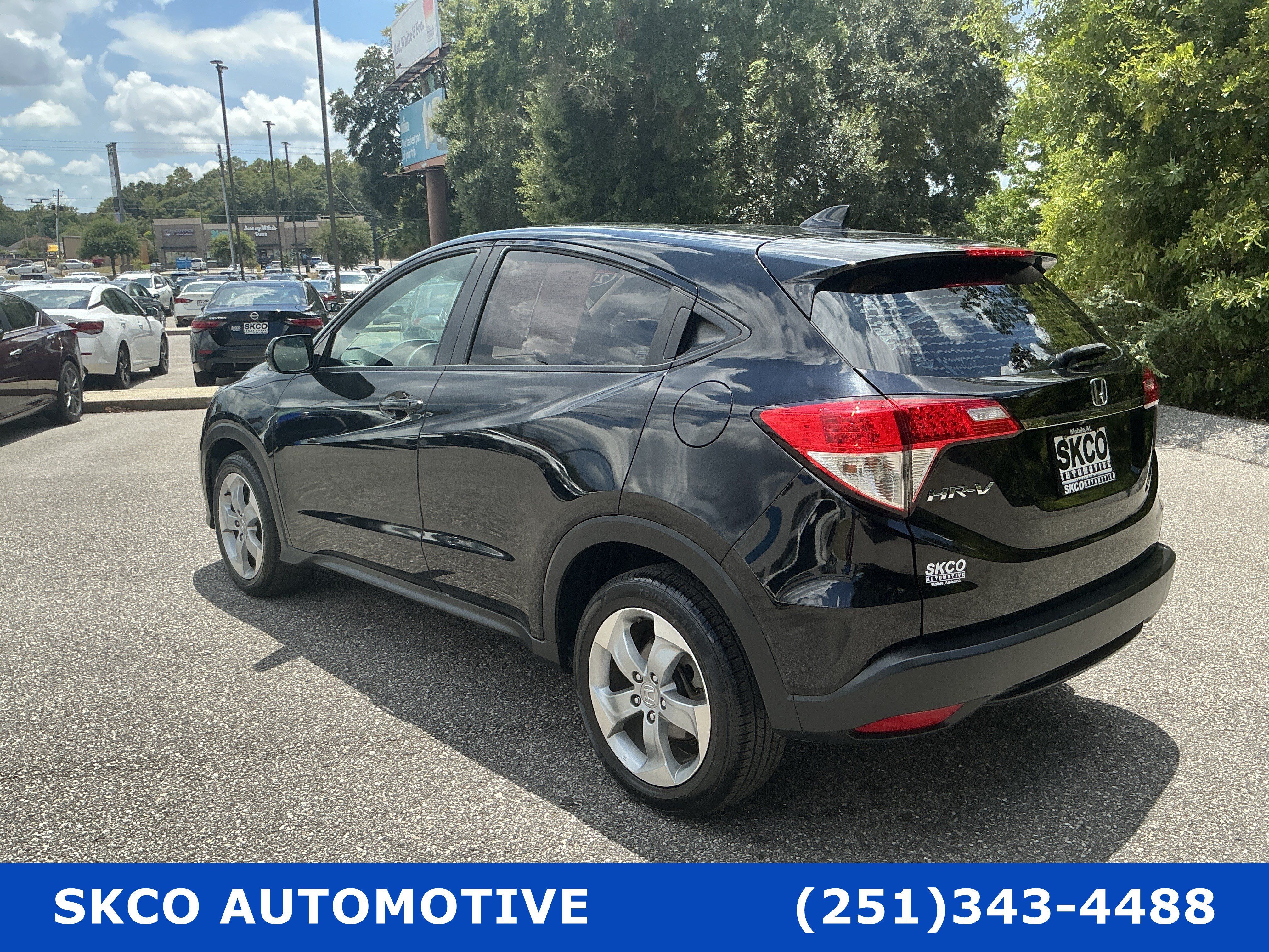 Used 2021 Honda HR-V LX image 3