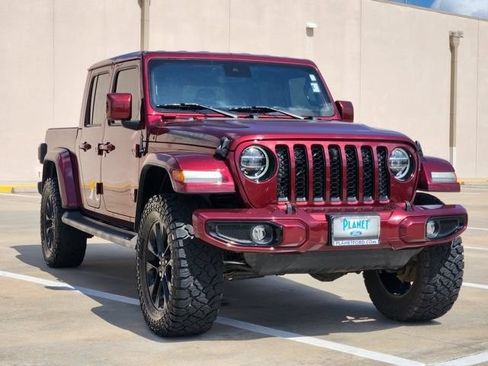 Used 2021 Jeep Gladiator Overland AWD/4WD image 3