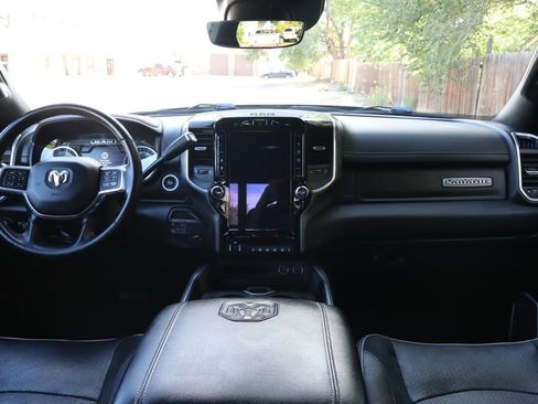 Used 2020 RAM 2500 Laramie AWD/4WD image 16