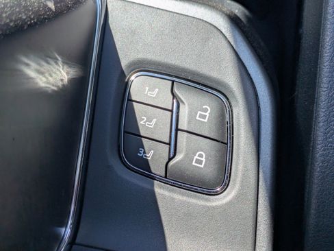 New 2026 Ford F350 Lariat w/ Black Appearance Package image 27