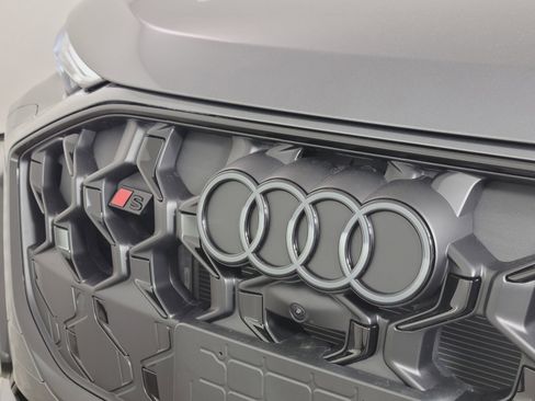 New 2025 Audi SQ5 Premium Plus image 30