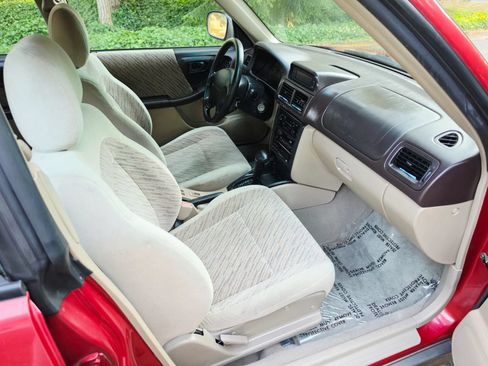 Used 2000 Subaru Forester S AWD/4WD image 11