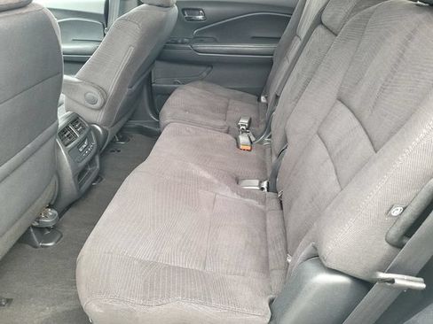 Used 2017 Honda Pilot EX image 11