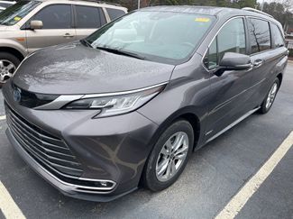 Used 2021 Toyota Sienna Limited video 1