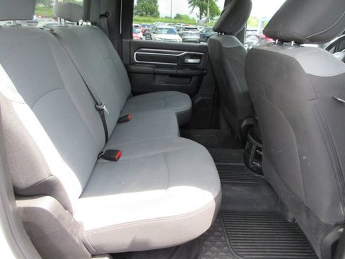 Used 2024 RAM 2500 Big Horn AWD/4WD image 20