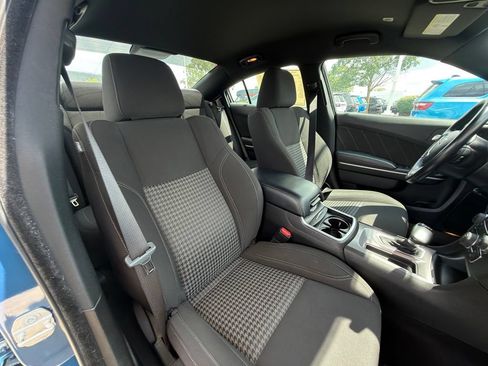 Used 2023 Dodge Charger SXT RWD image 31
