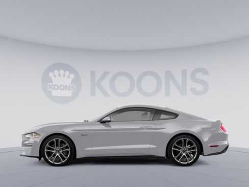 Used 2018 Ford Mustang GT Premium w/ Equipment Group 401A RWD image 2