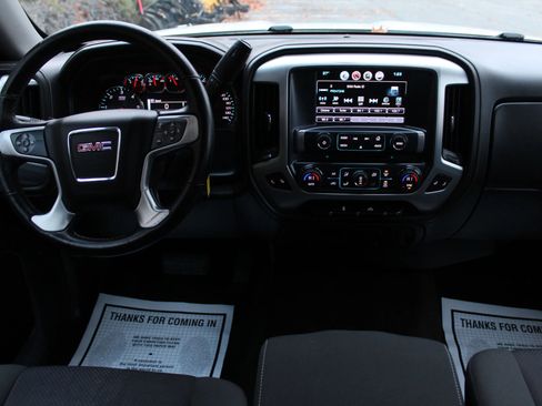 Used 2017 GMC Sierra 1500 SLE w/ SLE Value Package image 18