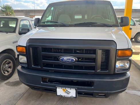 Used 2008 Ford E-350 and Econoline 350 Super Duty image 2