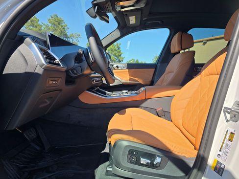 New 2026 BMW X5 xDrive50e AWD/4WD image 10