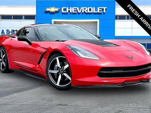 Used 2015 Chevrolet Corvette Stingray Coupe RWD image 1