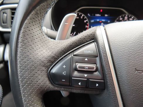 Used 2018 Nissan Maxima SR w/ Midnight Edition FWD image 19