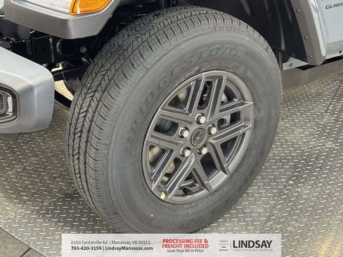 New 2026 Jeep Gladiator Sport image 10