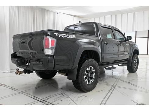 Used 2023 Toyota Tacoma TRD Off-Road image 6