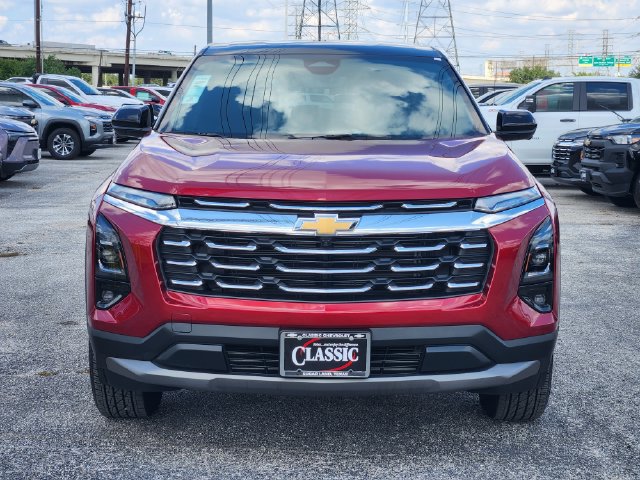 Used 2026 Chevrolet Equinox LT w/ Safety and Technology Package FWD image 2