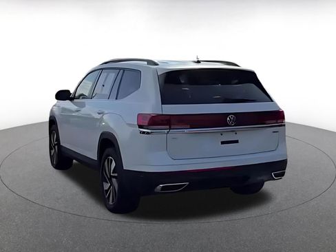 Used 2025 Volkswagen Atlas SE AWD/4WD image 8