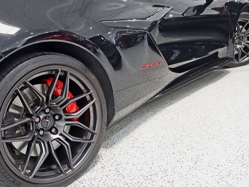 Used 2023 Chevrolet Corvette Z06 w/ Stealth Interior Trim Package RWD image 13