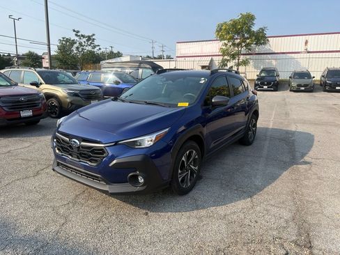 Used 2024 Subaru Crosstrek 2.0i Premium AWD/4WD image 3