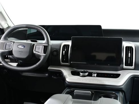 New 2027 Ford Expedition Max Active AWD/4WD image 8