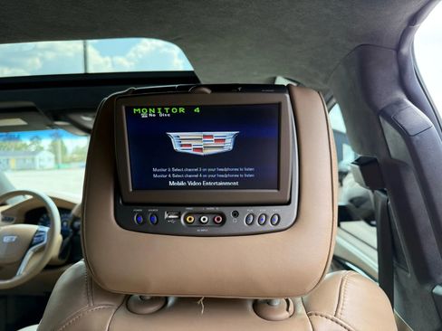 Used 2019 Cadillac Escalade Platinum image 53
