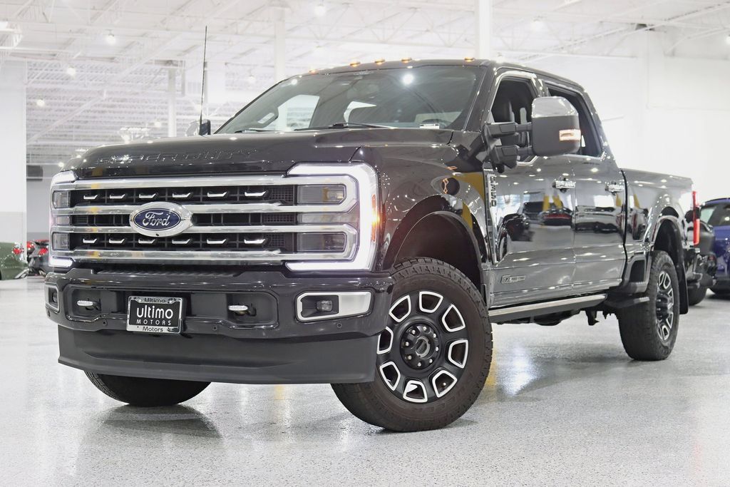 Used 2024 Ford F350 Platinum AWD/4WD image 6
