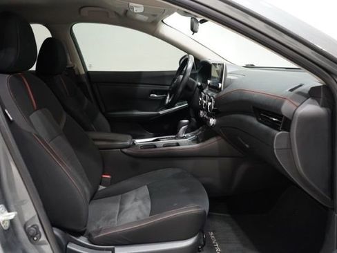 Used 2022 Nissan Sentra SR image 32