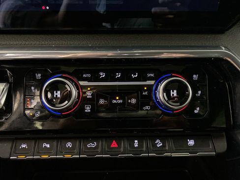 Certified 2024 GMC Sierra 1500 Denali image 18