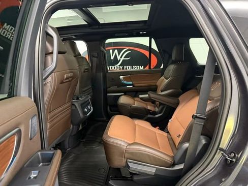 Used 2025 Ford Expedition King Ranch AWD/4WD image 16