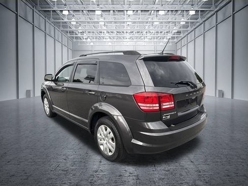 Used 2017 Dodge Journey SE w/ Flexible Seating Group FWD image 3