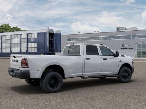 New 2026 RAM 3500 Tradesman image 4