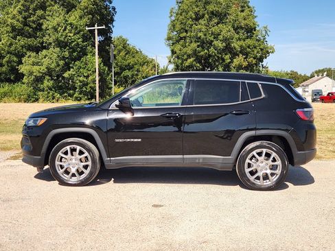 Used 2022 Jeep Compass Latitude AWD/4WD image 4