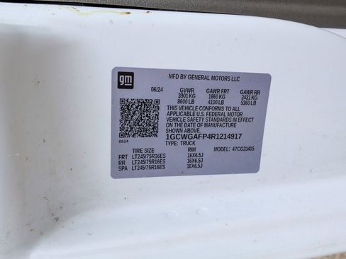 Used 2024 Chevrolet Express 2500 w/ Driver Convenience Package RWD image 26