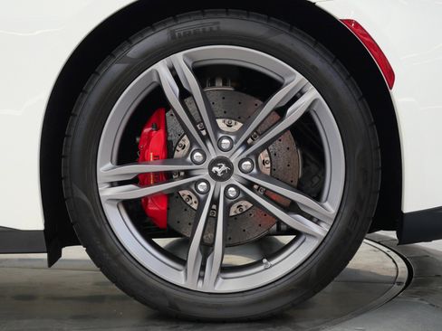 Used 2017 Ferrari GTC4Lusso AWD/4WD image 11