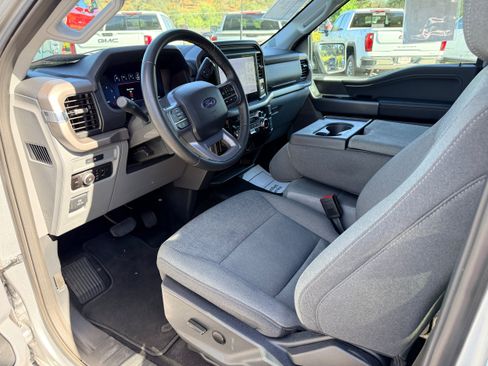 Used 2025 Ford F150 XLT w/ Equipment Group 301A Standard AWD/4WD image 13