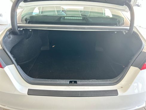 Used 2024 Toyota Camry SE image 38