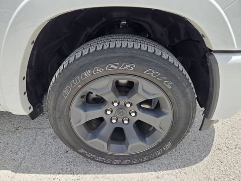 Used 2025 RAM 1500 Big Horn AWD/4WD image 20