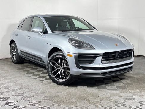 New 2026 Porsche Macan image 9