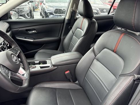 Certified 2025 Nissan Sentra SR w/ SR Premium Package image 4