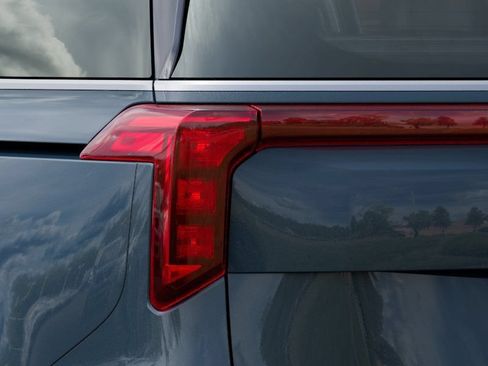 New 2026 Kia Carnival SX FWD image 12